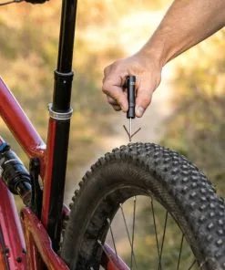 Wolf-tooth Wolf Tooth EnCase Chainbreak Tyre Plug Tool -Billig Cykelvedligeholdelse butik 20191009 WT HandleBarStorage 002